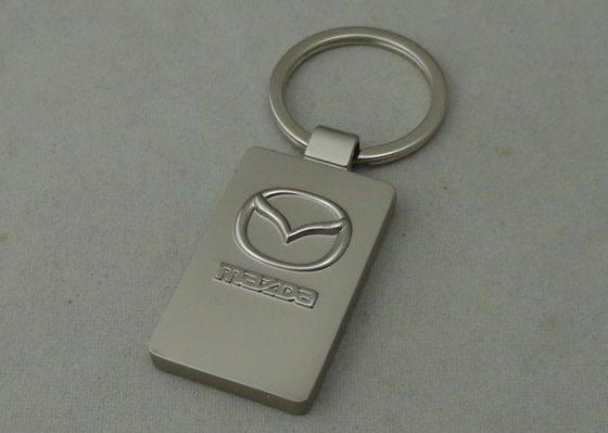 차 열쇠 고리를 위한 3D 아연 합금 Keychain 안개가 자욱한은 도금